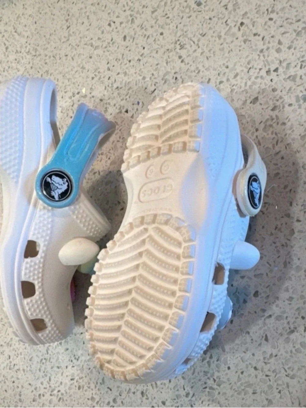 CROCS lightweight white